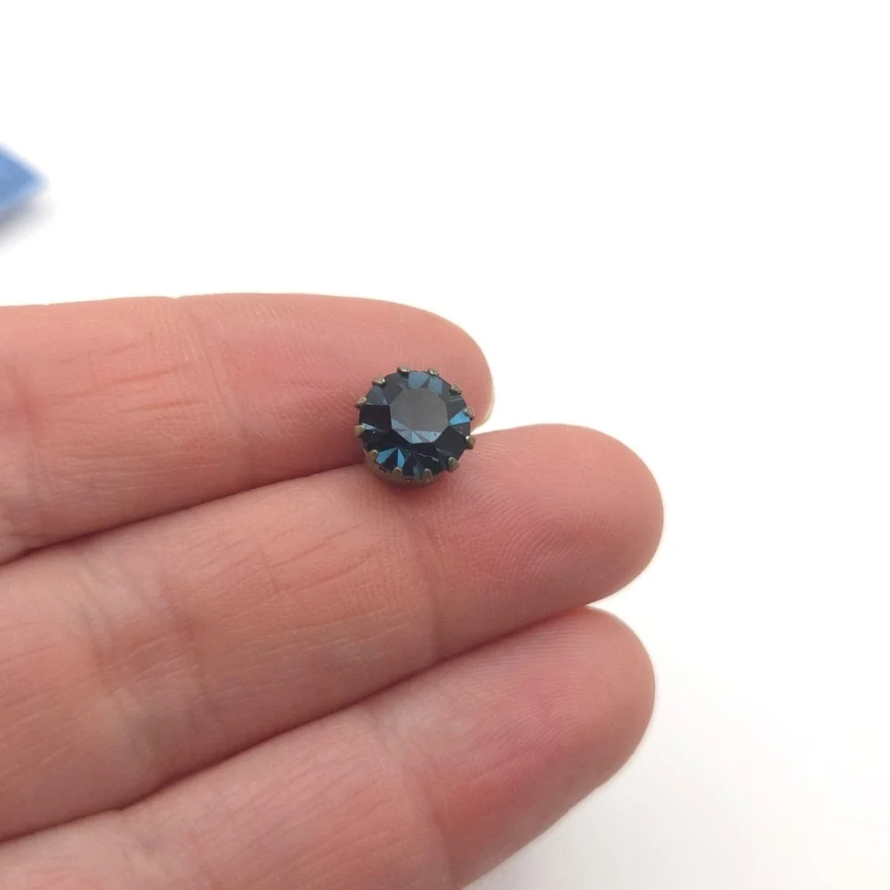 Vintage Blue Rhinestone Tie Tack Silver Tone Crown‎ Setting with Safety Chain